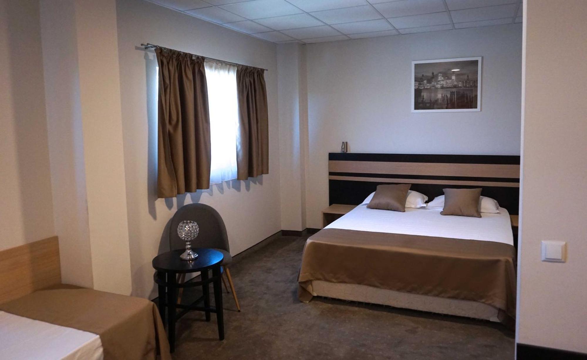Hotel Ihtiman 외부 사진